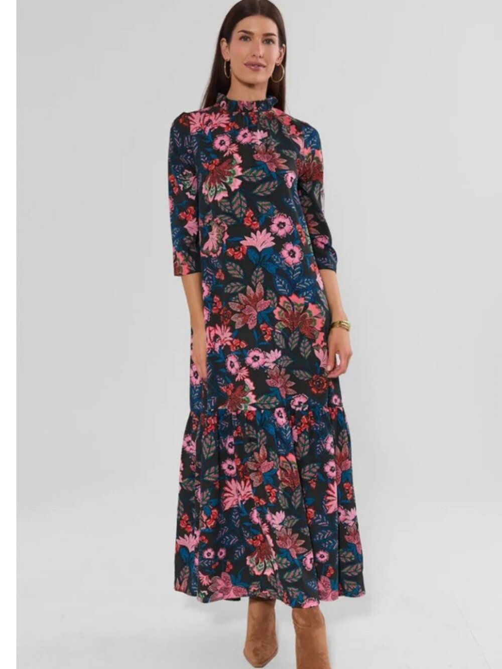 Avara Andrea Navy Floral Printed Maxi Dress Size XS. NWT